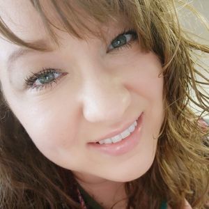 Meet your Posher, Marissa